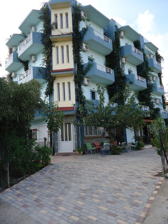 Saloustros Apartments Amoudara Lasithiou Екстериор снимка